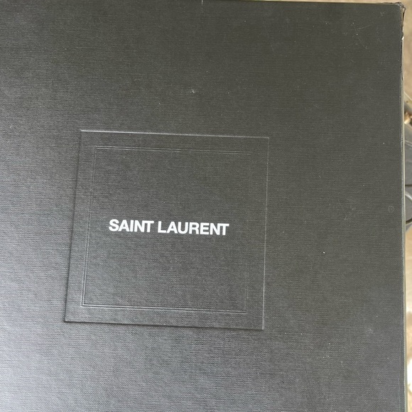 Ysl Cassandra Sandal -8.5 On Sale Now! Worn twice, EXCELLENT CONDITION - Picture 6 of 9